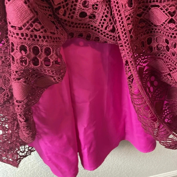 ASOS size 8 lined crochet lace midi fit and flare dress - Picture 3 of 10